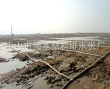 深層真空預(yù)壓水平排水管路布置及埋設(shè)